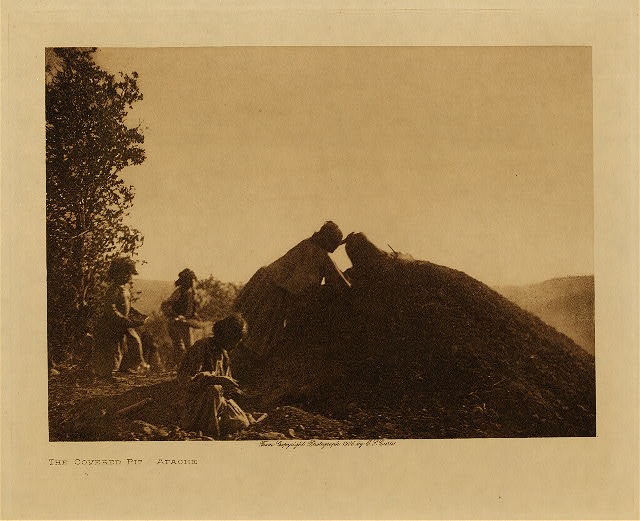 The covered pit (Apache) 1906