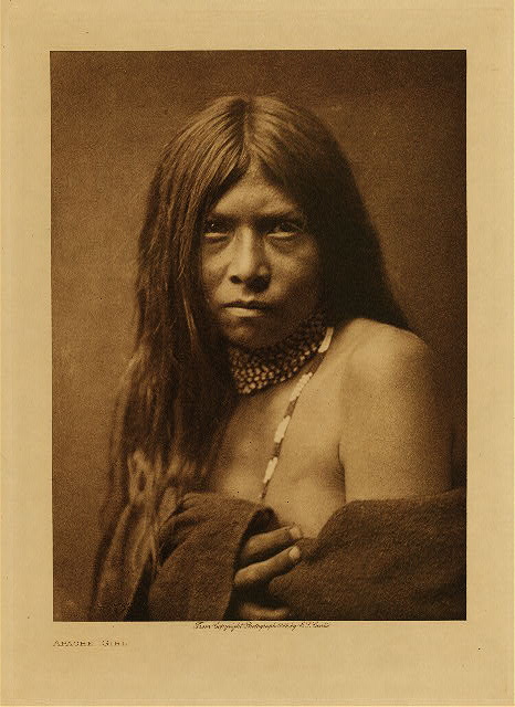 Apache girl 1906