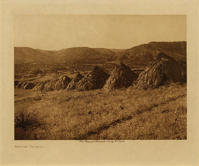 Apache village 1906