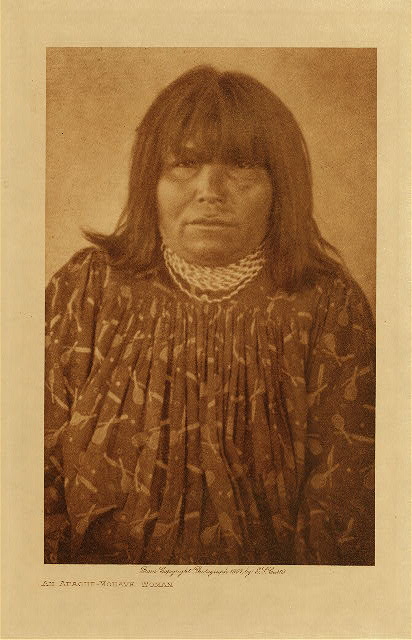 An Apache-Mohave woman 1907