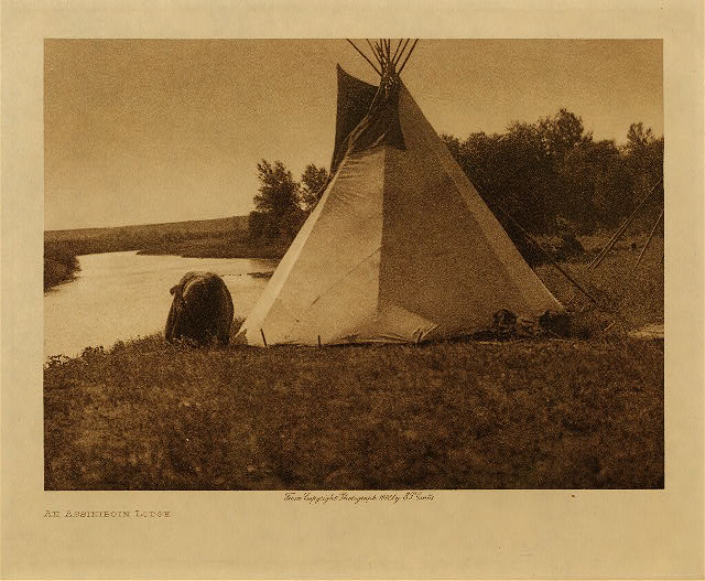 An Assiniboin lodge 1908