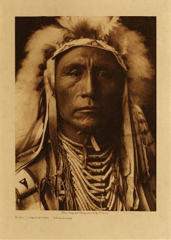 Does Everything (Apsaroke) 1908