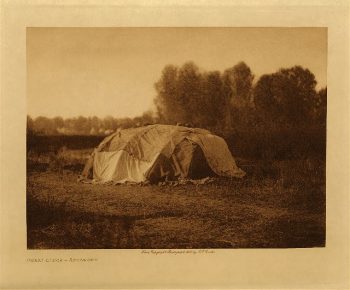 Sweat-lodge (Apsaroke) 1908