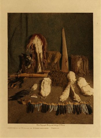 Contents of bundle of Numak-Mahana (Mandan) 1908