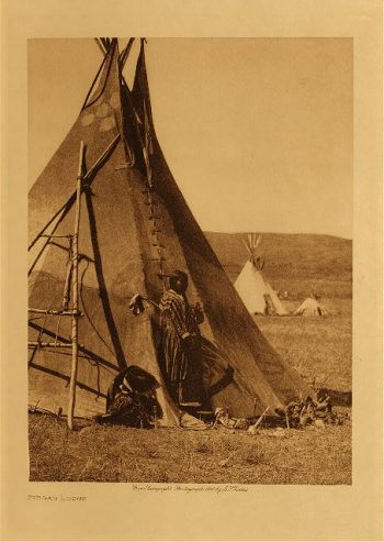 Piegan lodge 1910