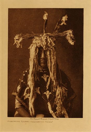 Substitute sacred head-dress (Piegan) 1911