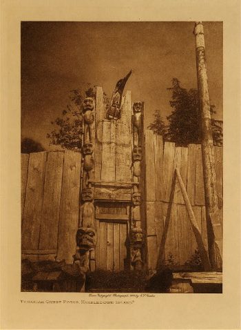 Tenaktak crest posts, Harbledown Island 1914