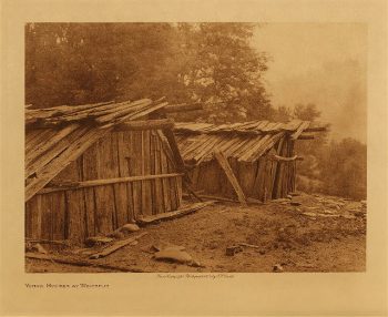 Yurok houses at Weitspus 1923