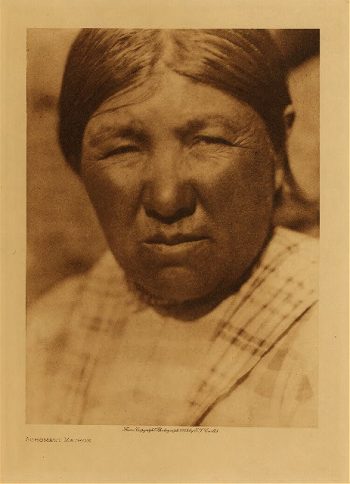 Achomawi matron 1923