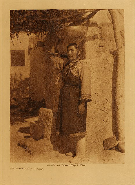 Francisca Chiwiwi (Isleta) 1925
