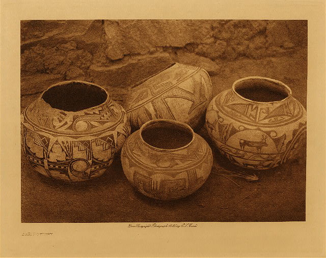 Zuñi pottery 1925
