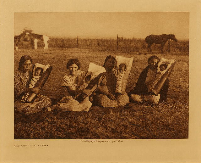 Comanche mothers 1927