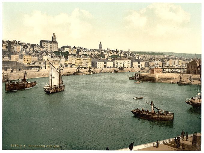 Boulogne, from west pier, France