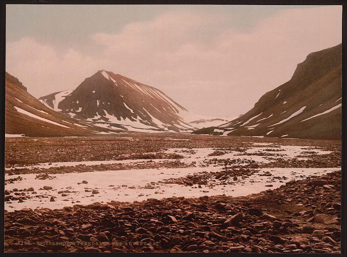 Tverdalen at Advent Bay, Spitzbergen, Norway