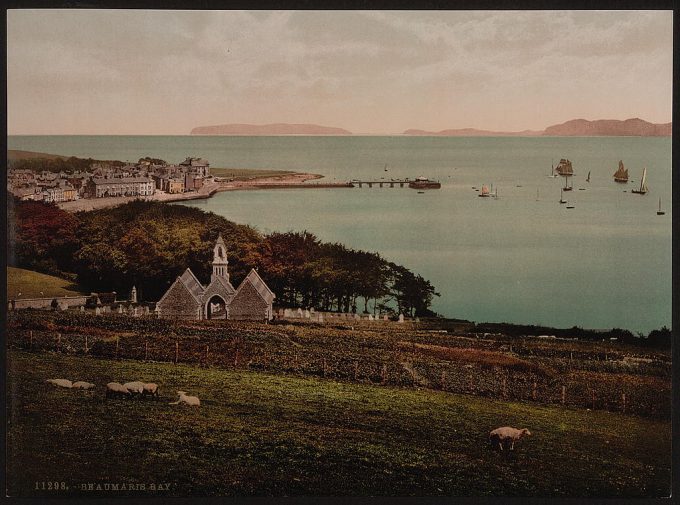 Beaumaris Bay, Beaumaris Castle, Wales