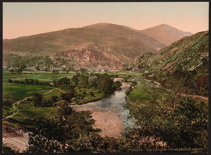 From Aberglasyn, Beddgelert, Wales