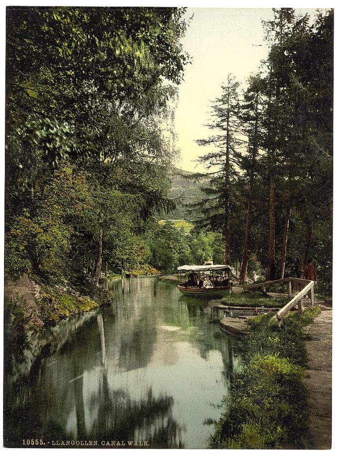 Canal walk, Llangollen, Wales