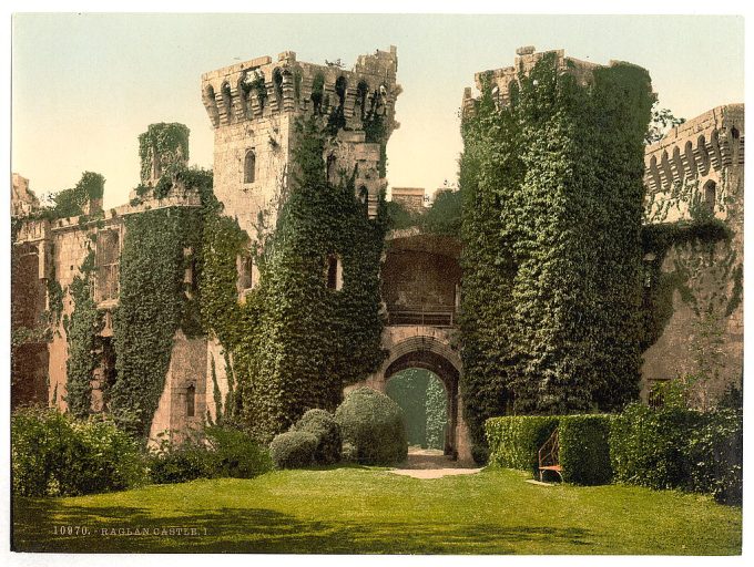 Raglan Castle, I., England