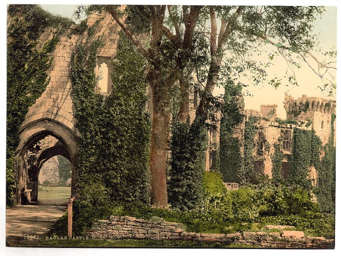 Raglan Castle, II., England