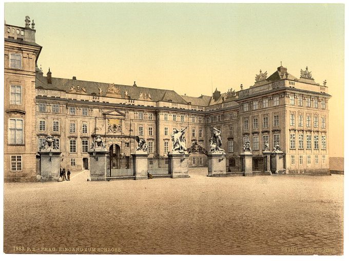Entrance to castle, Prague, Bohemia, Austro-Hungary