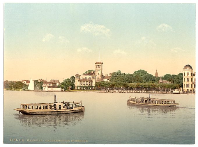 Boats at Uhlenhouster Ferry, Hamburg, Germany