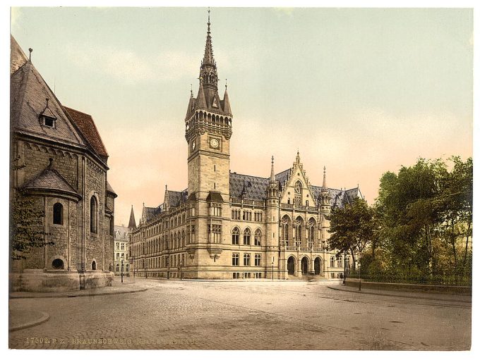 New town hall, Brunswick (i.e., Braunschweig), Germany