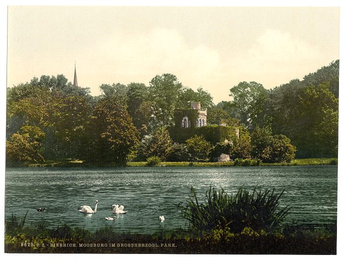 Grand Duke's Park, Moosburg, Biebrich, the Rhine, Germany