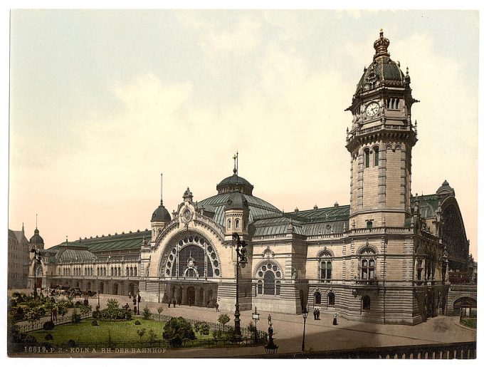 The railway station, Cologne, the Rhine, Germany