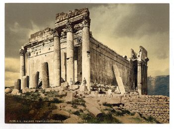 Temple of Jupiter, leaning column, Baalbek, Holy Land, (i.e., Ba'labakk, Lebanon)